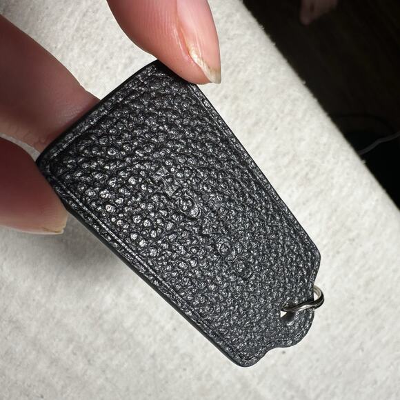 2.5" COACH NEW YORK Black Pebbled Leather Brass Fob Bag Charm Keychain Hang Tag - Picture 3 of 5